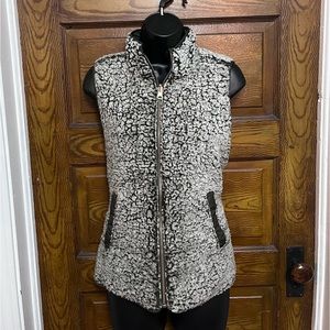 Thread & Supply medium reversible vest